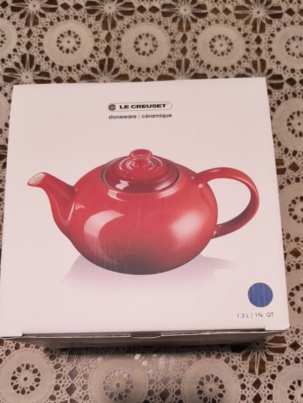 Le Creuset Classic Stoneware Teapot 1.3 L Marseille Blue Discontinued New - Picture 3 of 9